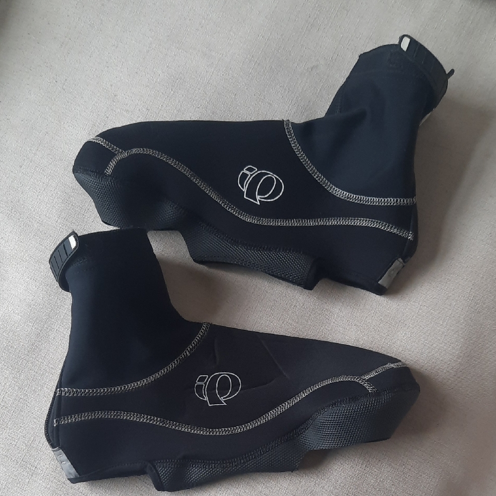 Pearl Izumi AmFib Black Shoe Covers 9127 Size L